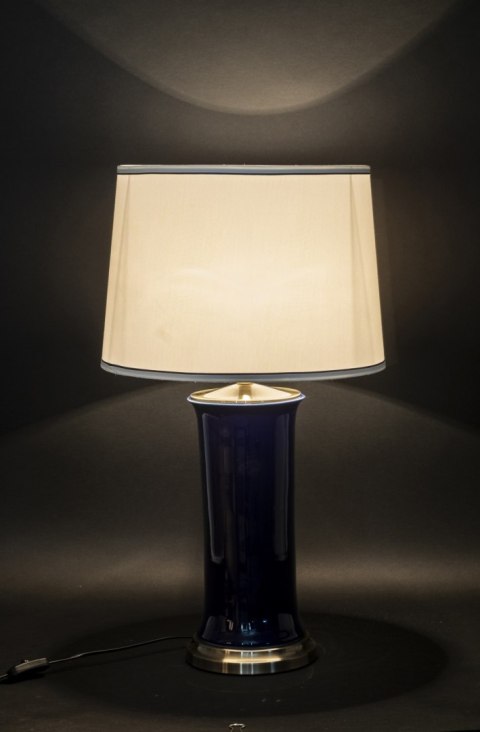 Lampa Z Kloszem (4) Ii Cz.-Prom. Lampa Z Kloszem (4) Ii Cz.-Prom.