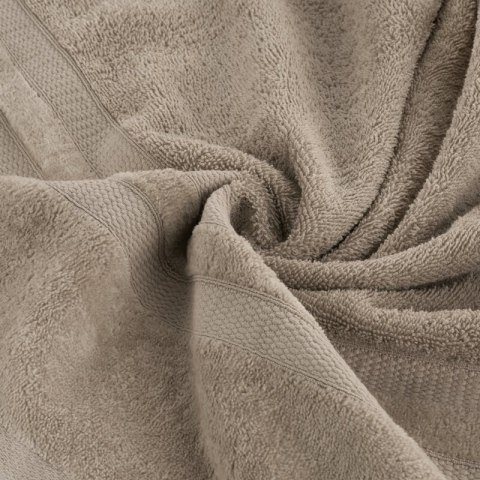 RĘCZNIK PORTO (03) 70 X 140 CM BEŻOWY RĘCZNIK PORTO (03) 70 X 140 CM BEŻOWY