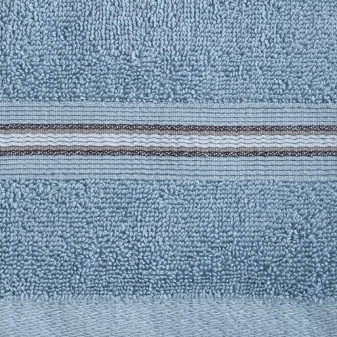 RĘCZNIK TRIS (07) 70 X 140 CM NIEBIESKI RĘCZNIK TRIS (07) 70 X 140 CM NIEBIESKI