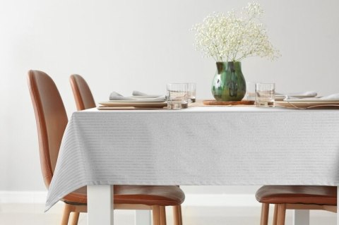 OBRUS FLASH 6 40 X 140 CM SREBRNY OBRUS FLASH 6 40 X 140 CM SREBRNY