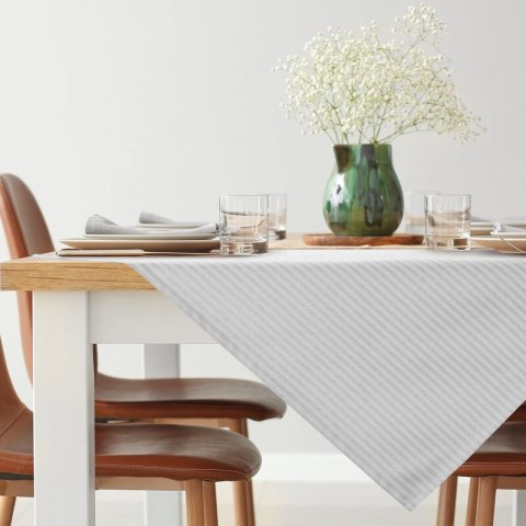 OBRUS FLASH 6 85 X 85 CM SREBRNY OBRUS FLASH 6 85 X 85 CM SREBRNY
