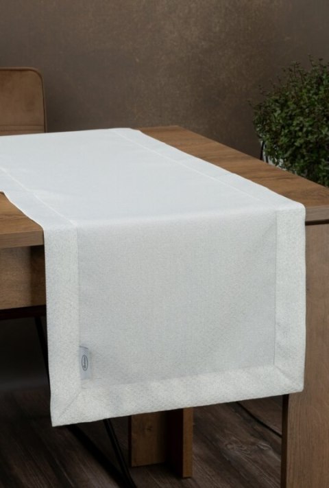 OBRUS JOWITA 40 X 180 CM BIAŁY OBRUS JOWITA 40 X 180 CM BIAŁY