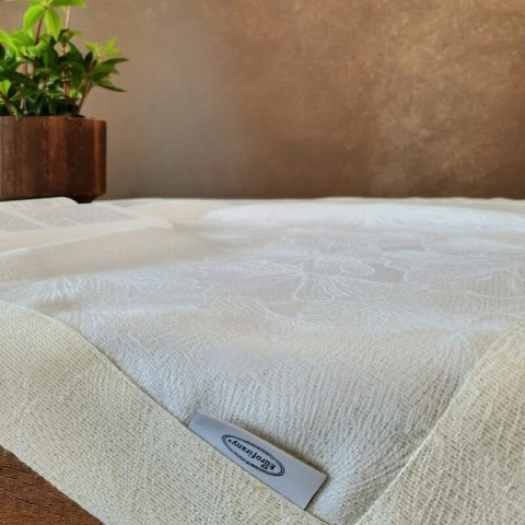 OBRUS LILIAN 85 X 85 CM KREMOWY OBRUS LILIAN 85 X 85 CM KREMOWY