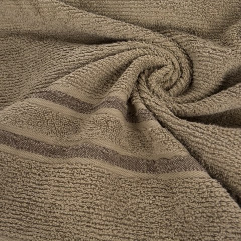 RĘCZNIK DINA (06) 50 X 90 CM CIEMNOBEŻOWY