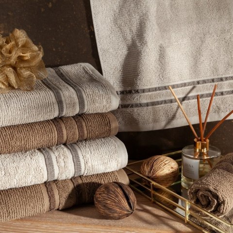 RĘCZNIK DINA (06) 50 X 90 CM CIEMNOBEŻOWY