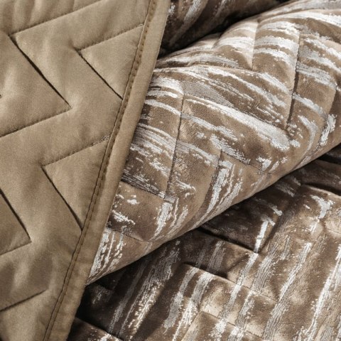 NARZUTA AGATA 1 170 X 210 CM BRĄZOWY NARZUTA AGATA 1 170 X 210 CM BRĄZOWY