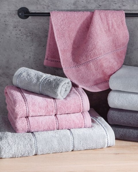 RĘCZNIK MARI (01) 50 X 90 CM BIAŁY