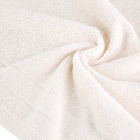 RĘCZNIK DAMLA (07) 50 X 90 CM JASNORÓŻOWY