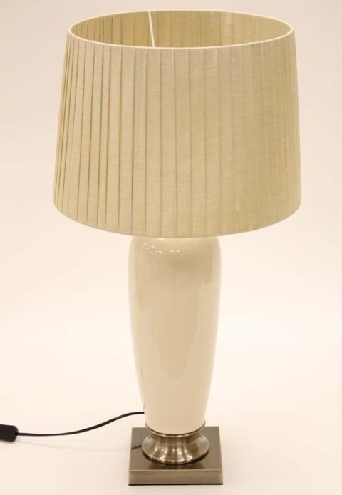 Lampa Z Kloszem (4) Ii Cz.