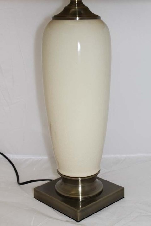 Lampa Z Kloszem (4) Ii Cz.