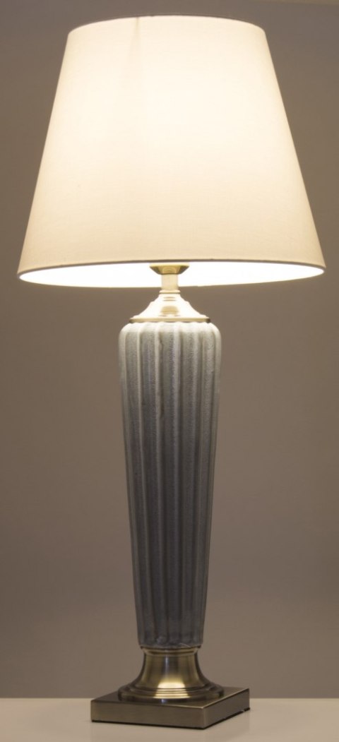 Lampa Z Kloszem (4) Ii Cz.