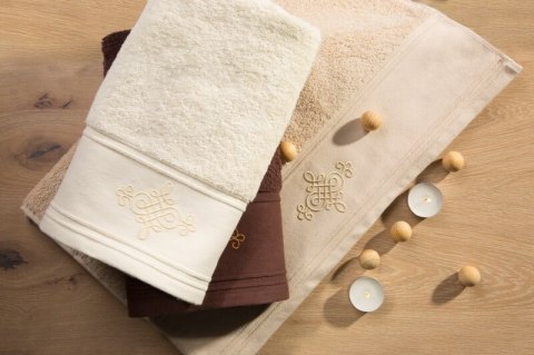 RĘCZNIK KLAS2 (01) 70 X 140 CM KREMOWY