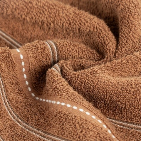 RĘCZNIK VENTO (05) 50 X 90 CM MIODOWY