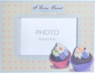 DREWNIANA RAMKA NA ZDJĘCIA W MUFFINKI