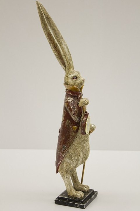 Figurka Królik Z Zegarkiem