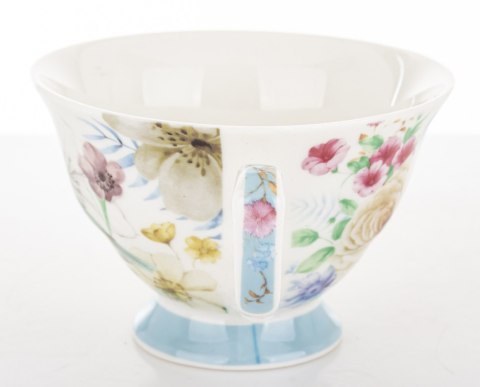 Filiżanka Ze Spodkiem