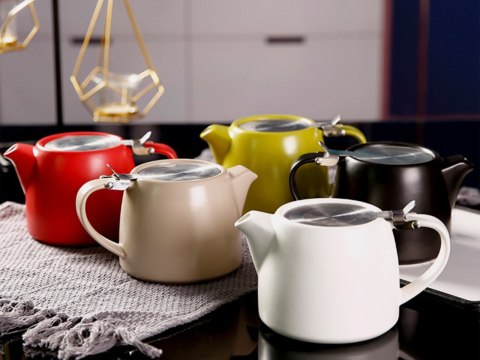 Czajnik ceramiczny z zaparzaczem