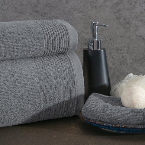 RĘCZNIK LARI (10) 50 X 90 CM JASNOSREBRNY