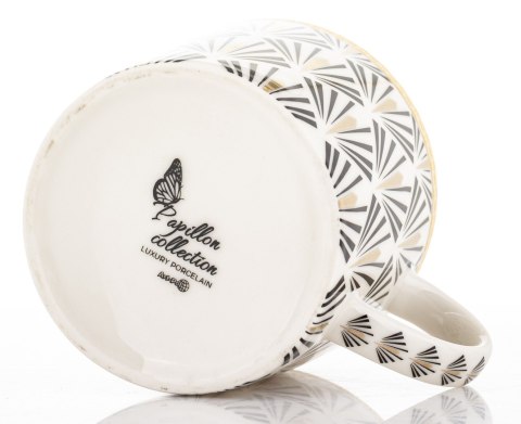 Filiżanka Ze Spodkiem