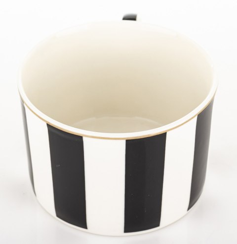 Filiżanka Ze Spodkiem