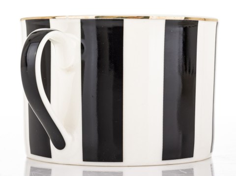 Filiżanka Ze Spodkiem