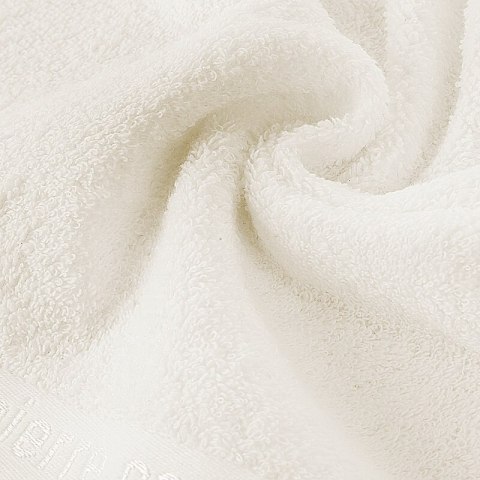 KOMPLET RĘCZNIKÓW 3 SZT EVI 40 X 34 X 9 CM KREMOWY