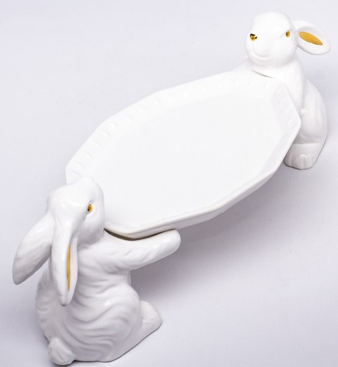 Patera Z Zajączkami