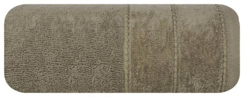 RĘCZNIK MARI (05) 50 X 90 CM JASNOBRĄZOWY