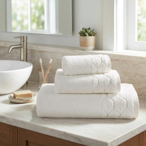 RĘCZNIK LUMIA (01) 70 X 140 CM KREMOWY