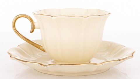 Filiżanka Ze Spodkiem