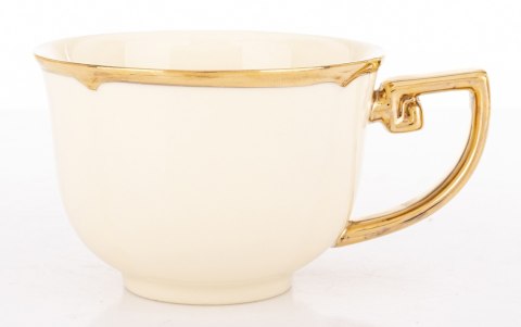 Filiżanka Ze Spodkiem