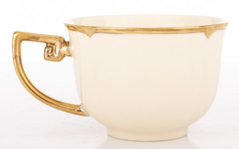 Filiżanka Ze Spodkiem