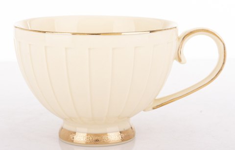 Filiżanka Ze Spodkiem