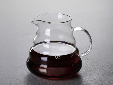 Dzbanek z dripperem do parzenia kawy
