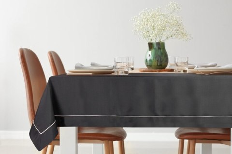 OBRUS MADELE 140 X 220 CM CZARNY