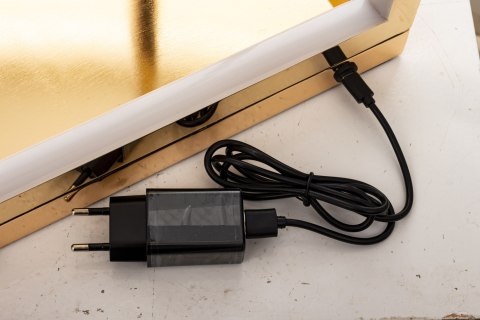 Kolumna Led
