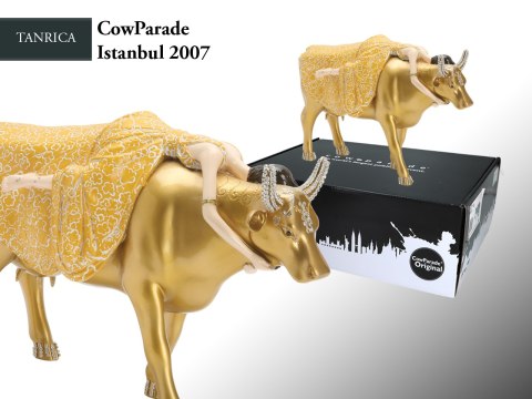 CowParade Istanbul 2007, Tanrica, autor: Esra Turan.