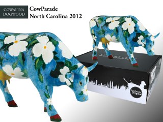 CowParade North Carolina 2012, Cowalina Dogwood, autor: Molly Brown Roberts.